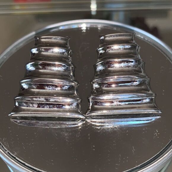 Vtg haystack shaped silver post earrings - Picture 2 of 5